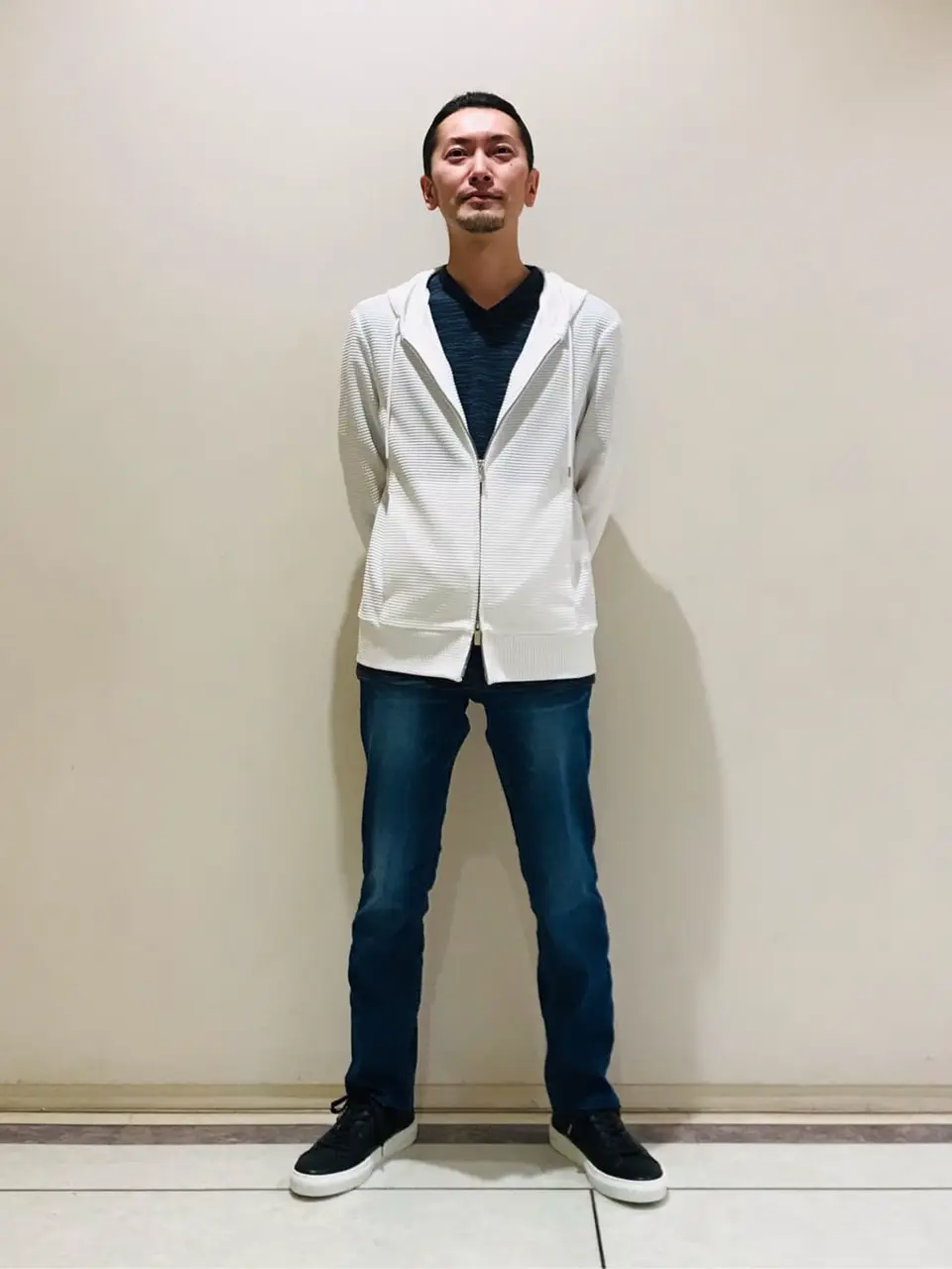 JOSEPH HOMME 畑本 コーディネート画像