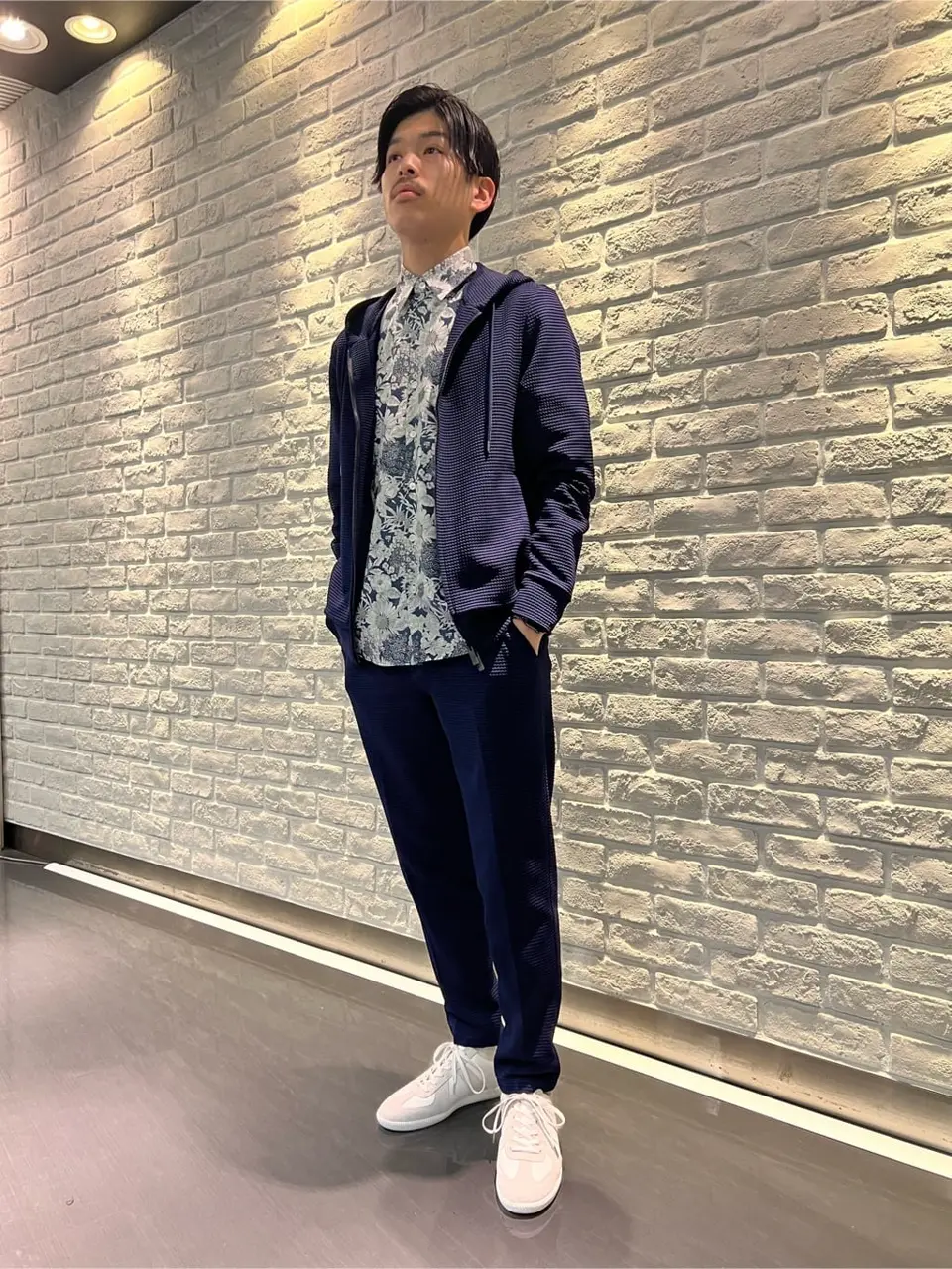 JOSEPH HOMME 井原 コーディネート画像