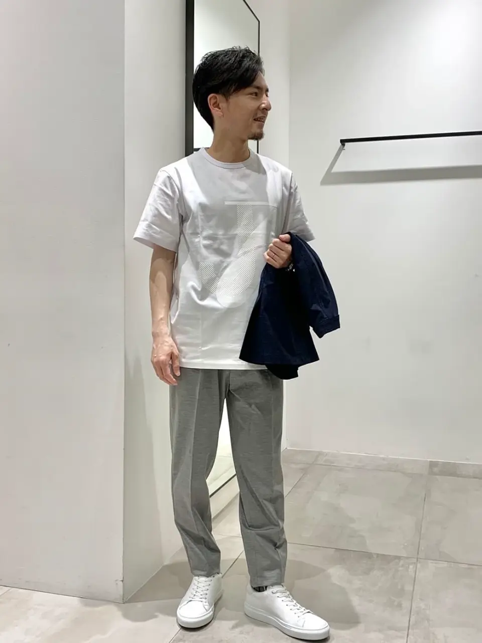 JOSEPH HOMME 鈴木 コーディネート画像