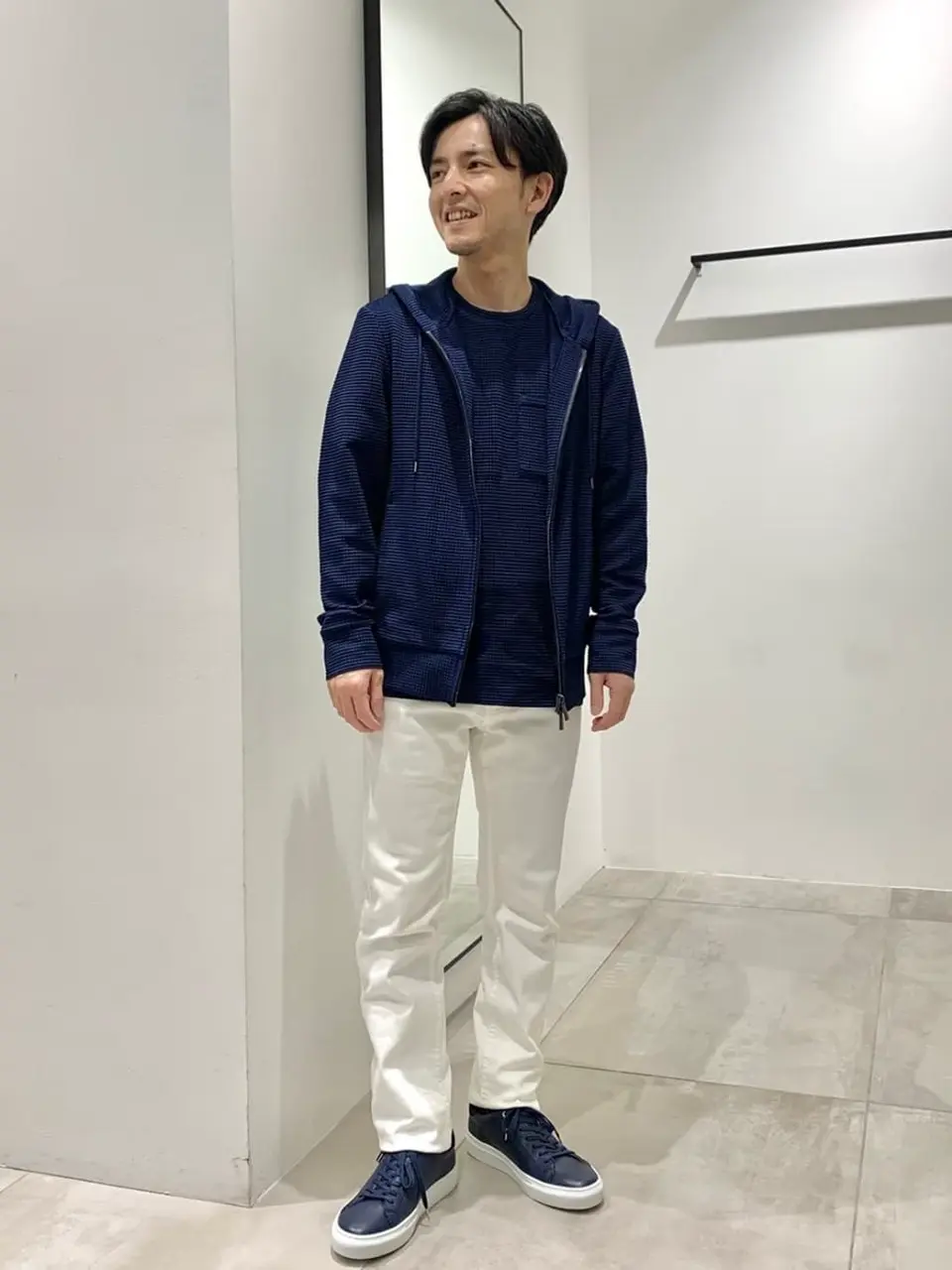 JOSEPH HOMME 鈴木 コーディネート画像