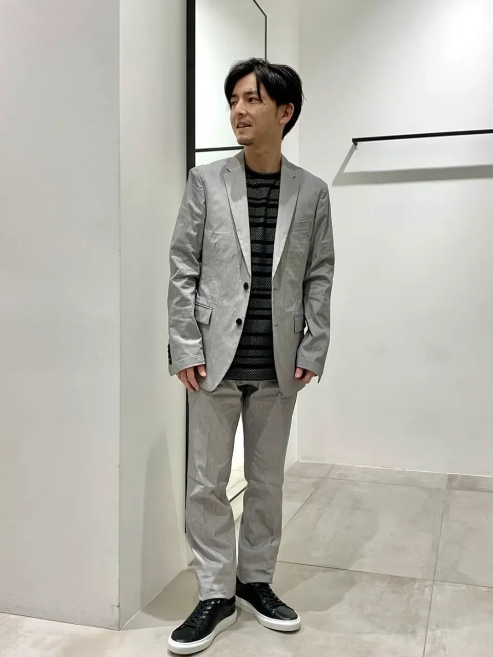 JOSEPH HOMME 鈴木 コーディネート画像