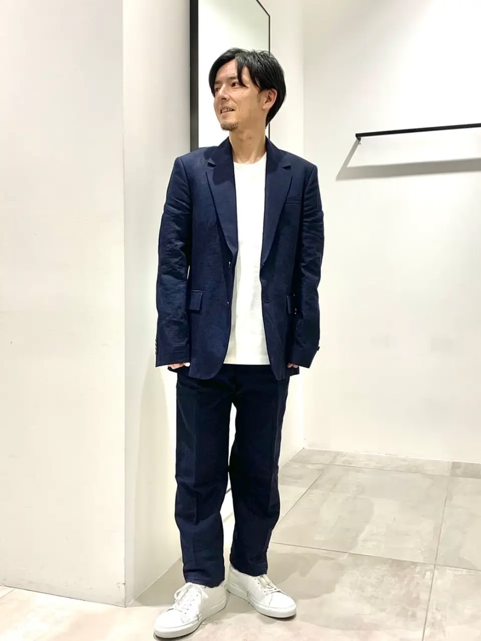 JOSEPH HOMME 鈴木 コーディネート画像