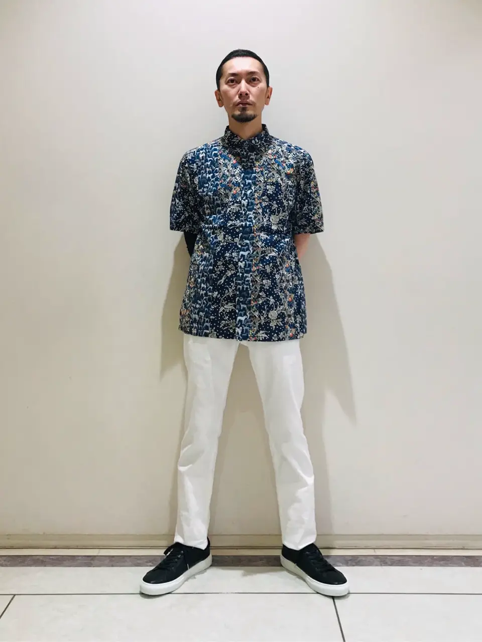 JOSEPH HOMME 畑本 コーディネート画像