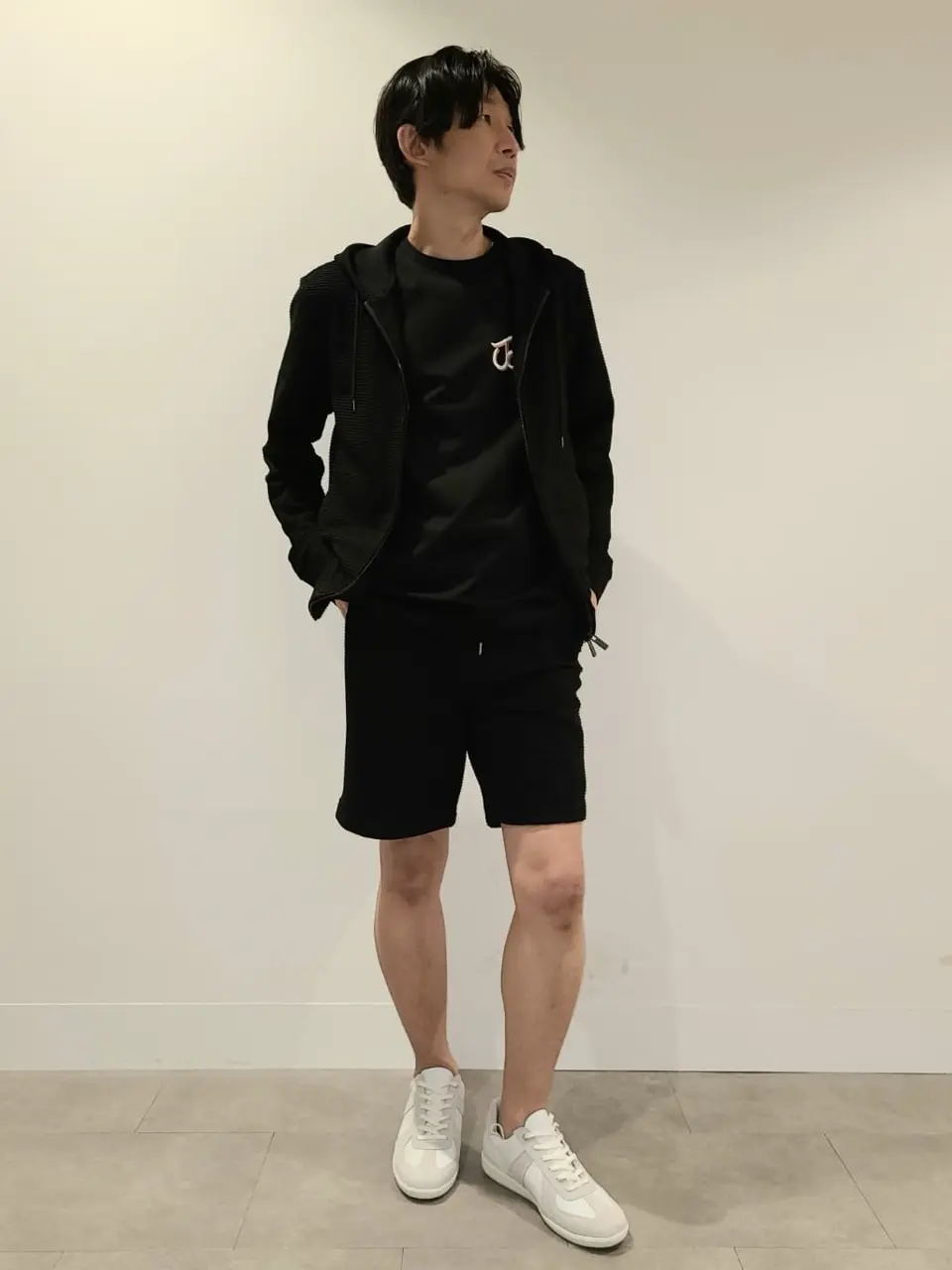 JOSEPH HOMME 泉 コーディネート画像