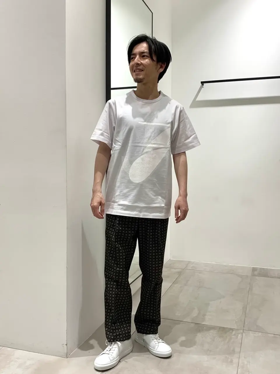 JOSEPH HOMME 鈴木 コーディネート画像