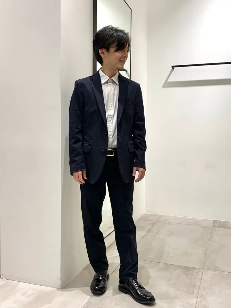 JOSEPH HOMME 鈴木 コーディネート画像