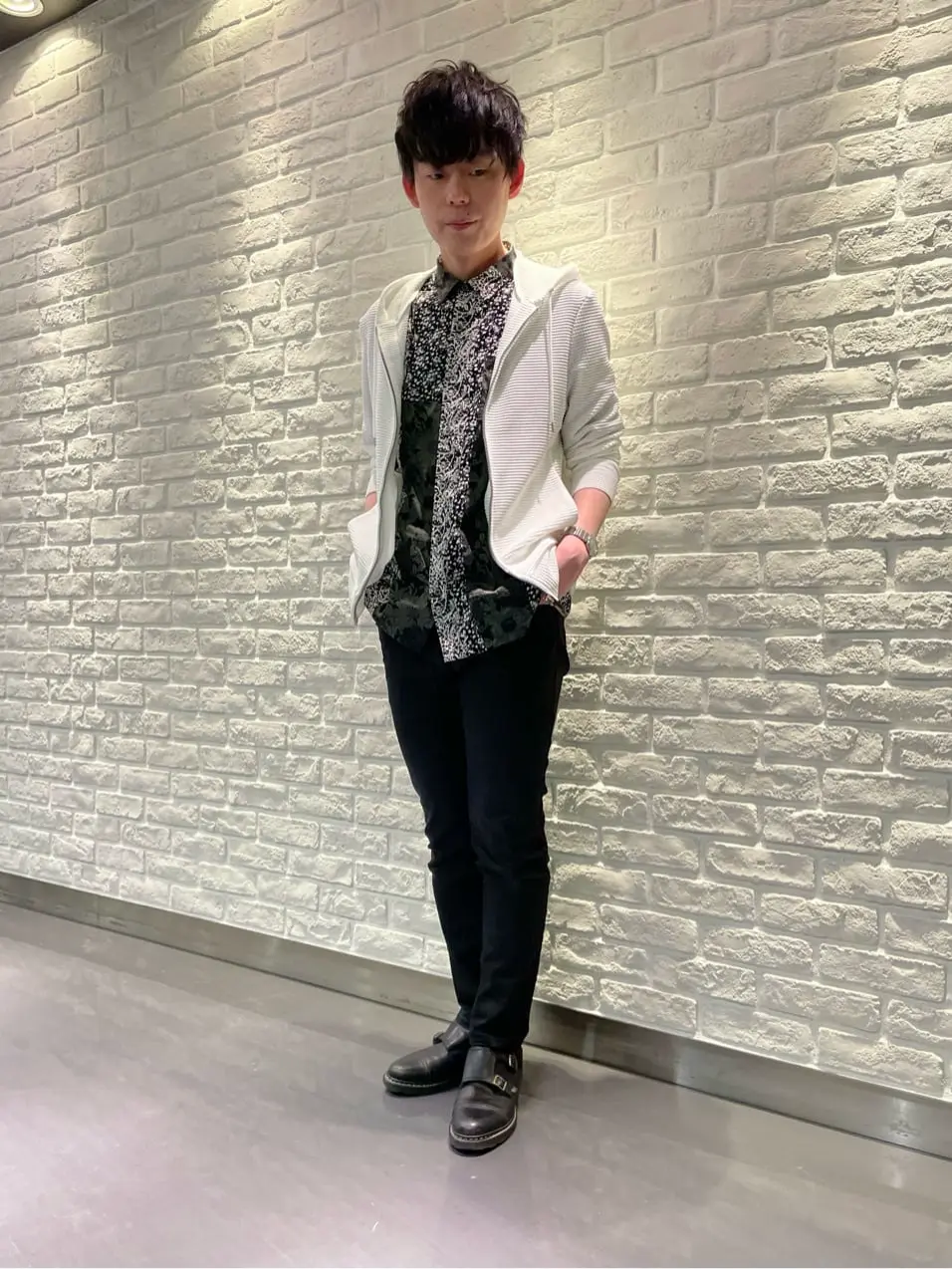 JOSEPH HOMME 佐藤健人 コーディネート画像