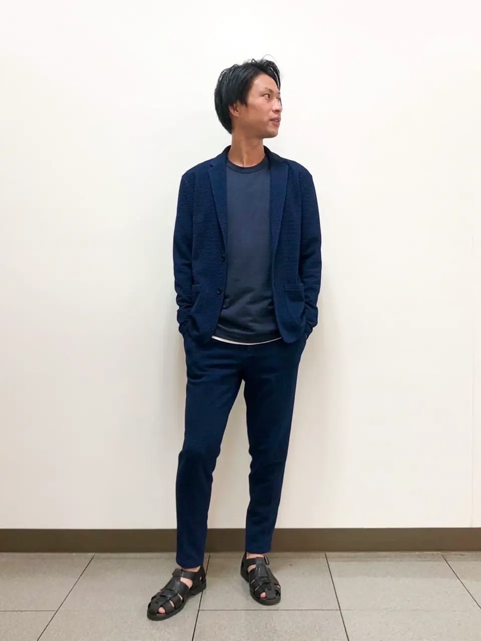  菅谷 コーディネート画像