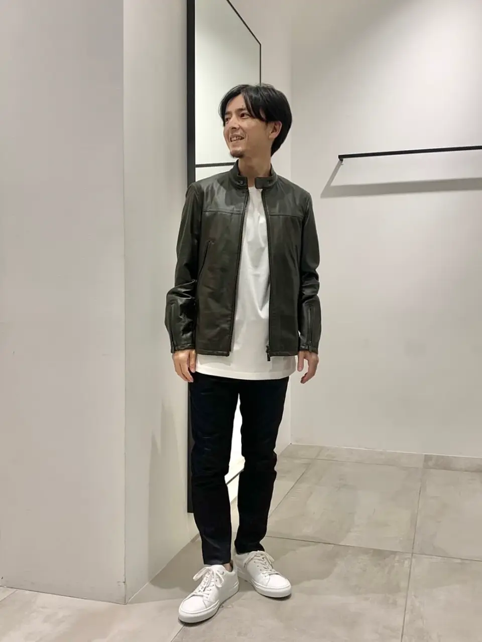 JOSEPH HOMME 鈴木 コーディネート画像