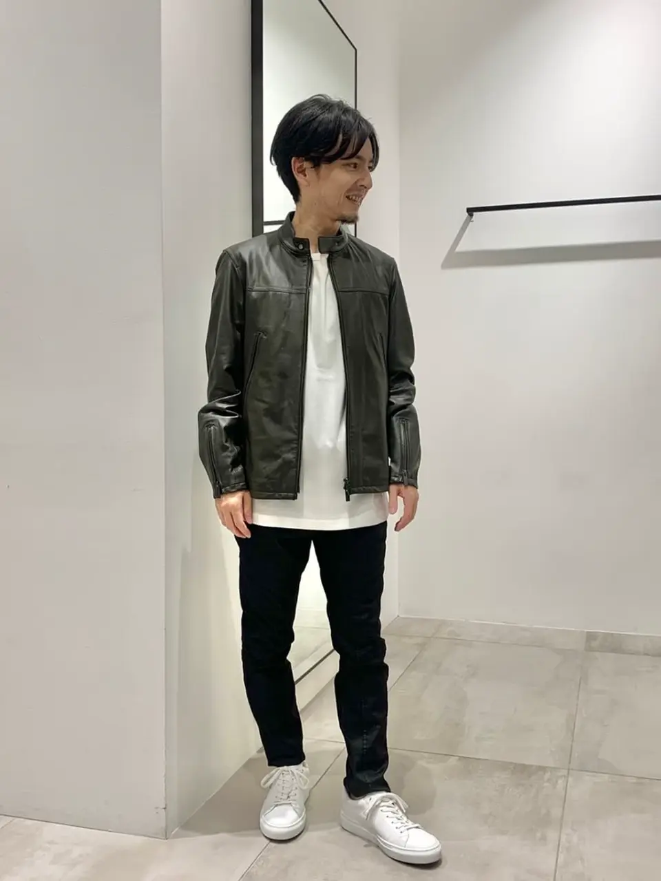 JOSEPH HOMME 鈴木 コーディネート画像