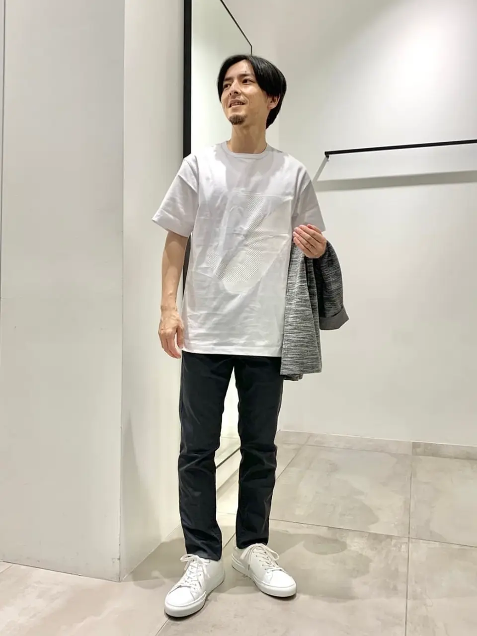 JOSEPH HOMME 鈴木 コーディネート画像