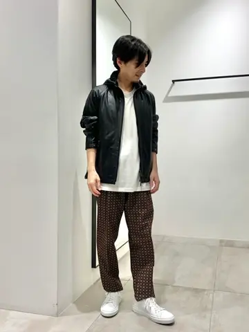 JOSEPH HOMME 鈴木 コーディネート画像