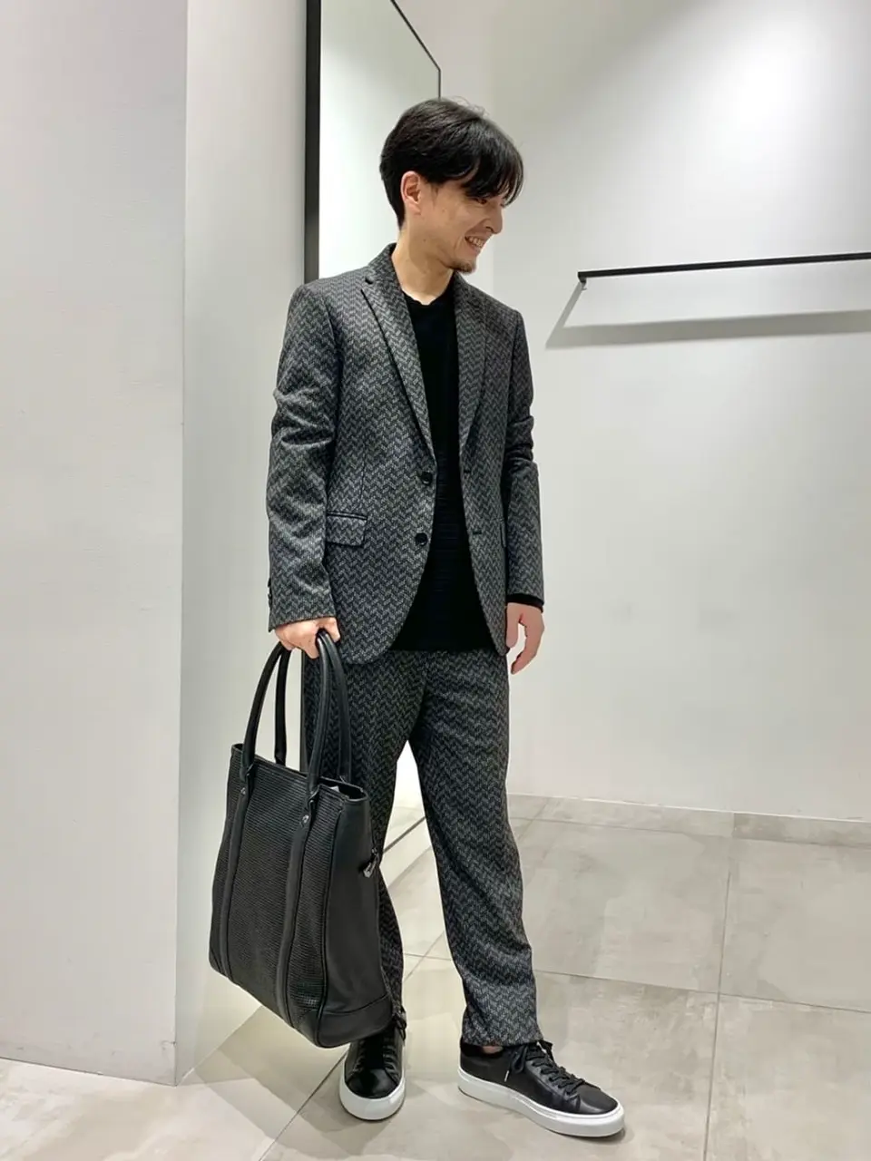 JOSEPH HOMME 鈴木 コーディネート画像