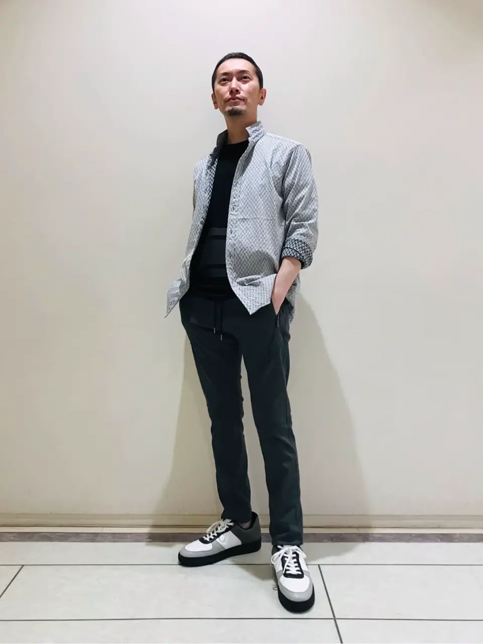  畑本 コーディネート画像