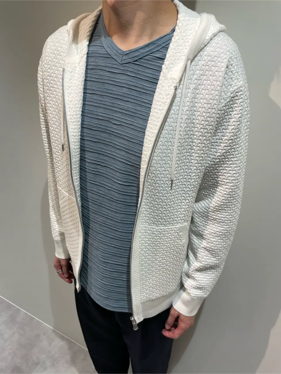 JOSEPH HOMME 佐藤健人 コーディネート画像