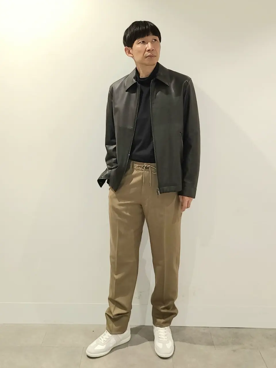 JOSEPH HOMME 泉 コーディネート画像