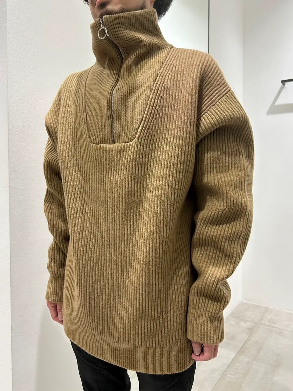 JOSEPH HOMME 中原 コーディネート画像