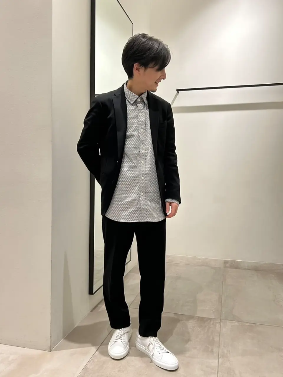 JOSEPH HOMME 鈴木 コーディネート画像