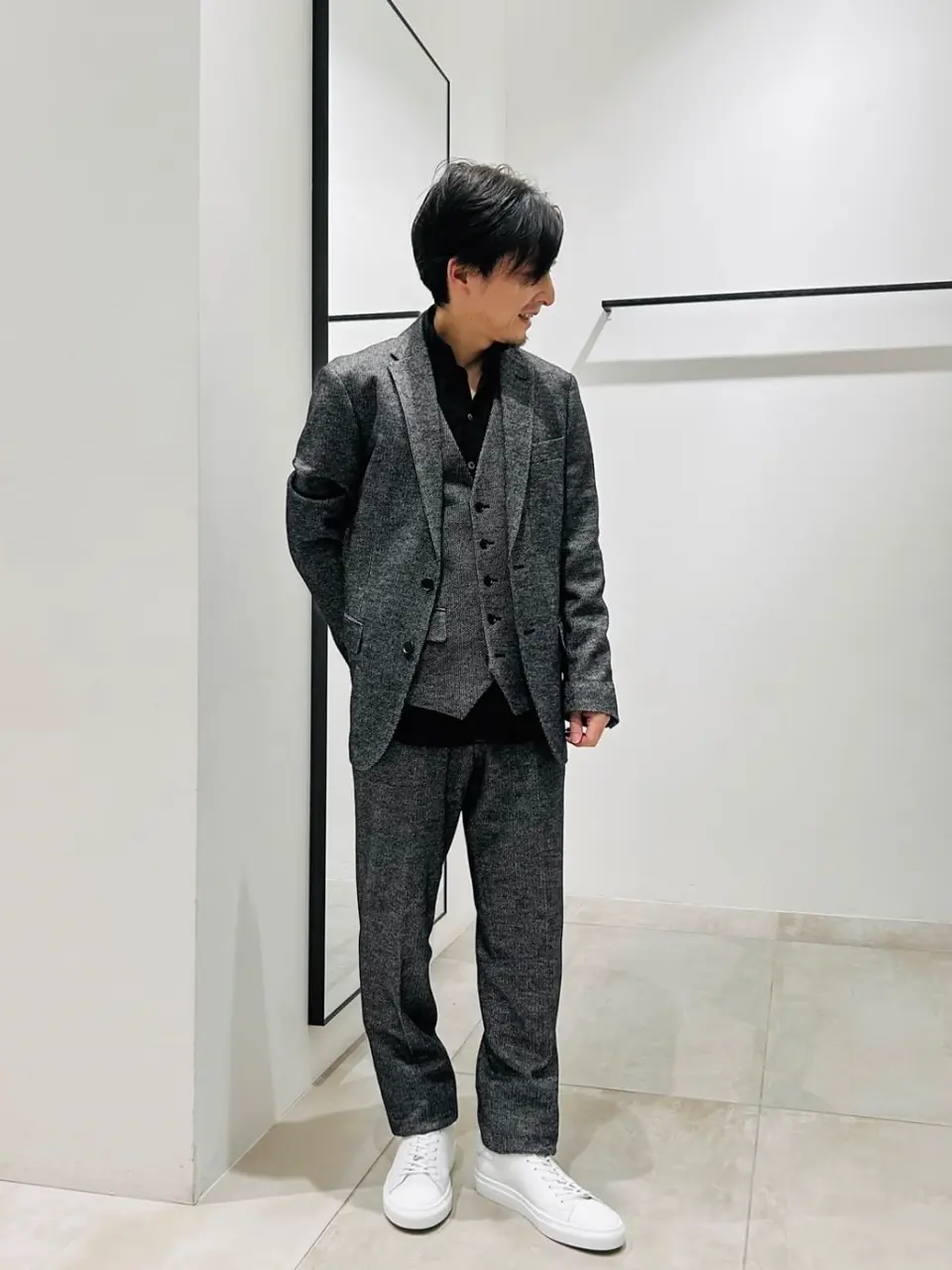 JOSEPH HOMME 鈴木 コーディネート画像