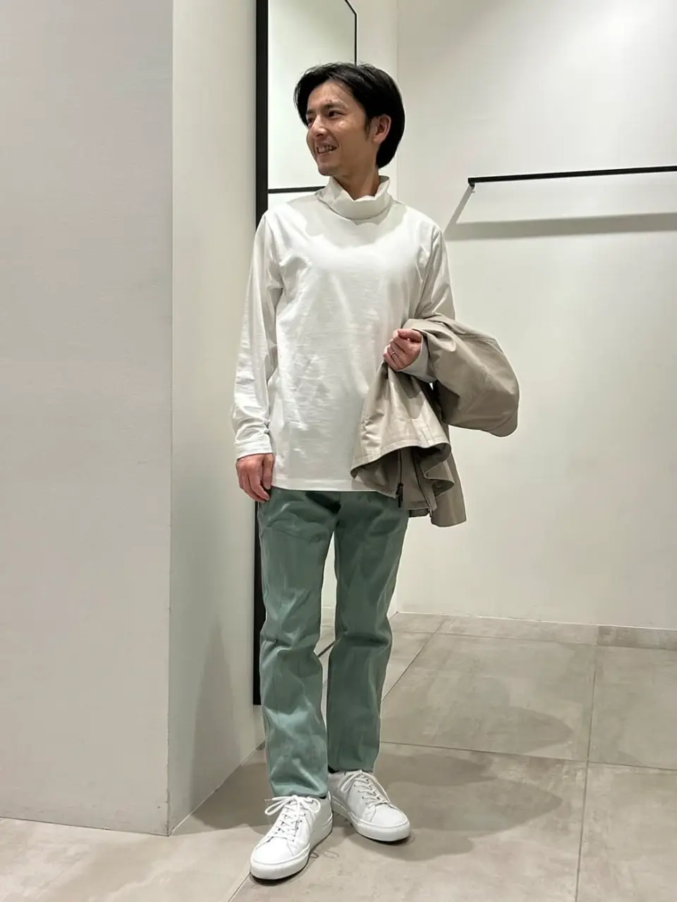 JOSEPH HOMME 鈴木 コーディネート画像