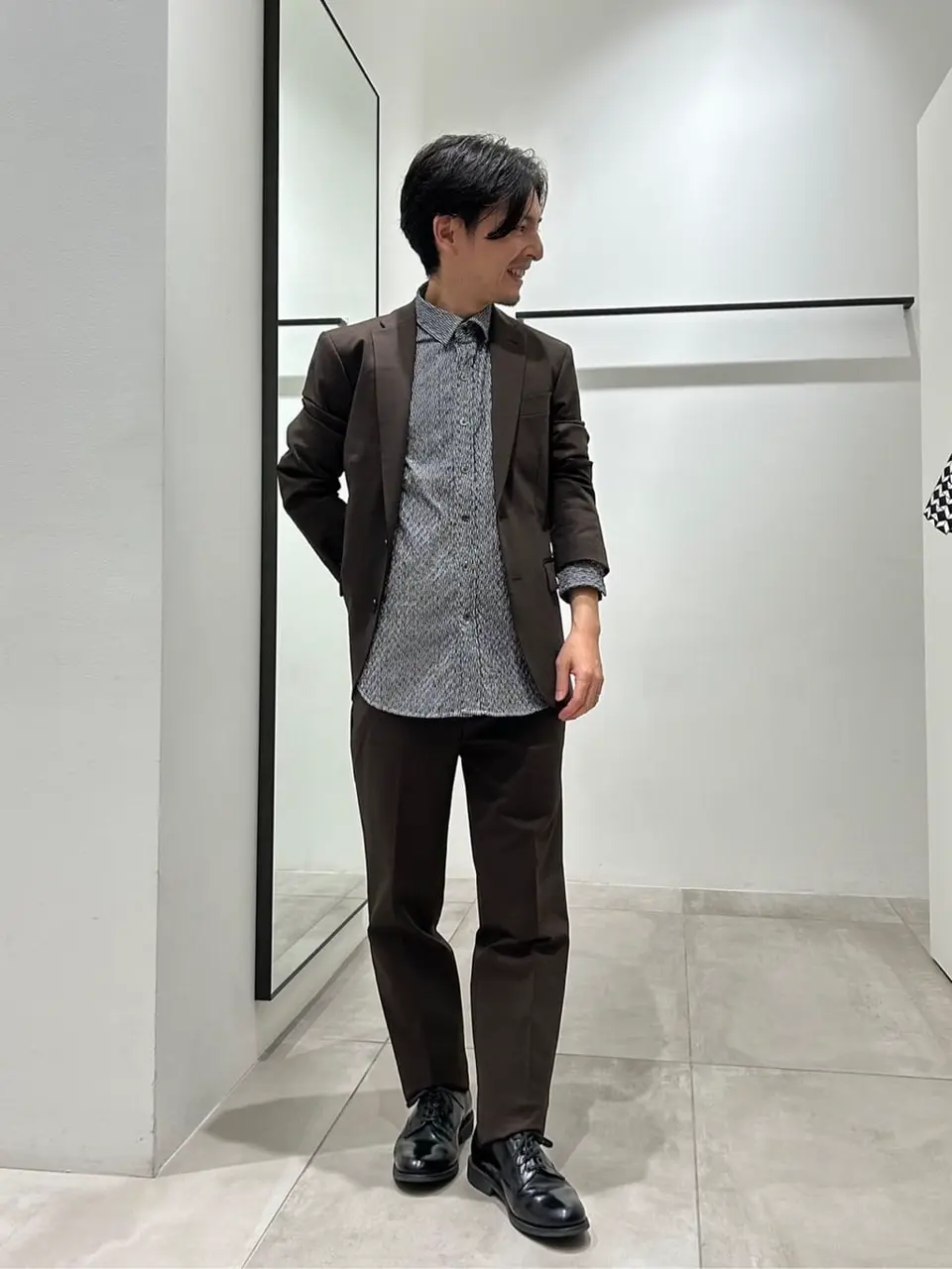 JOSEPH HOMME 鈴木 コーディネート画像