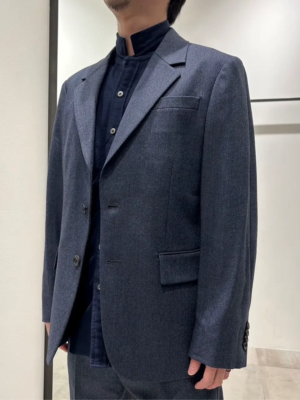 JOSEPH HOMME 鈴木 コーディネート画像