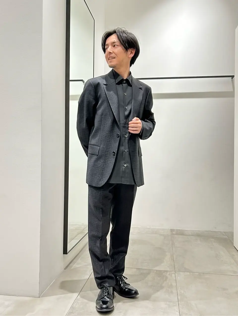 JOSEPH HOMME 鈴木 コーディネート画像