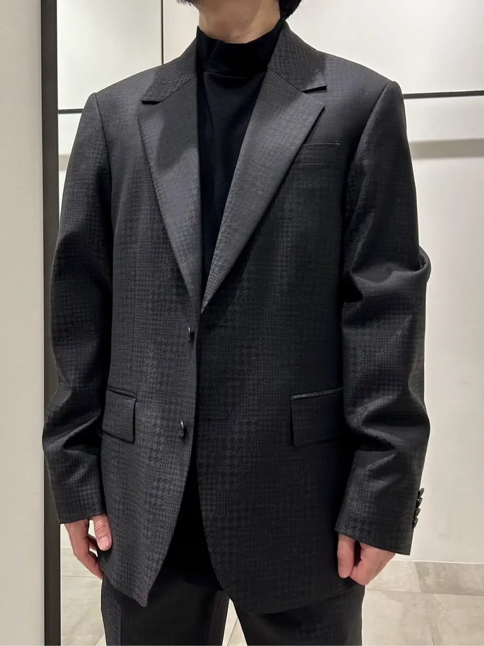 JOSEPH HOMME 鈴木 コーディネート画像