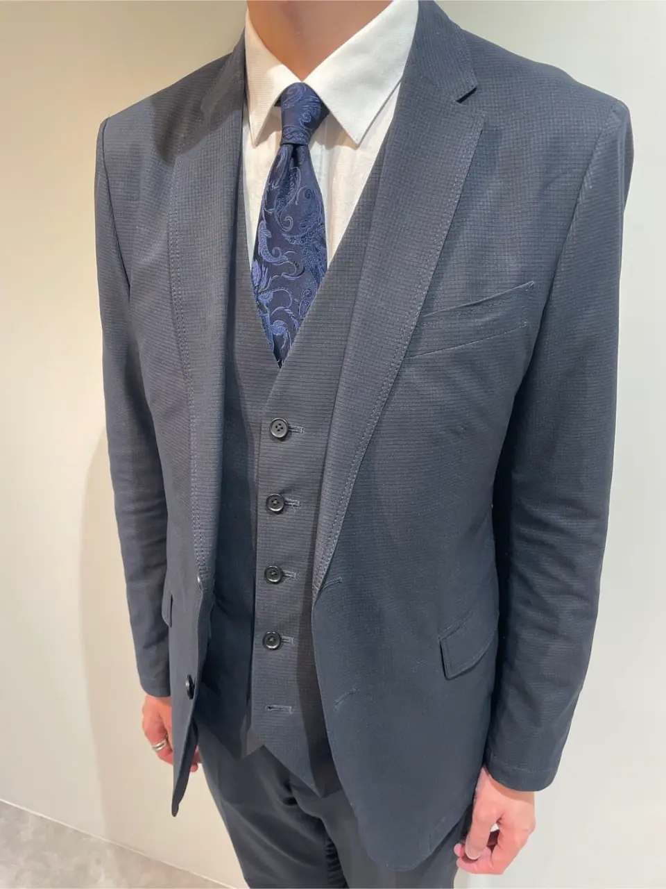 JOSEPH HOMME 佐藤健人 コーディネート画像