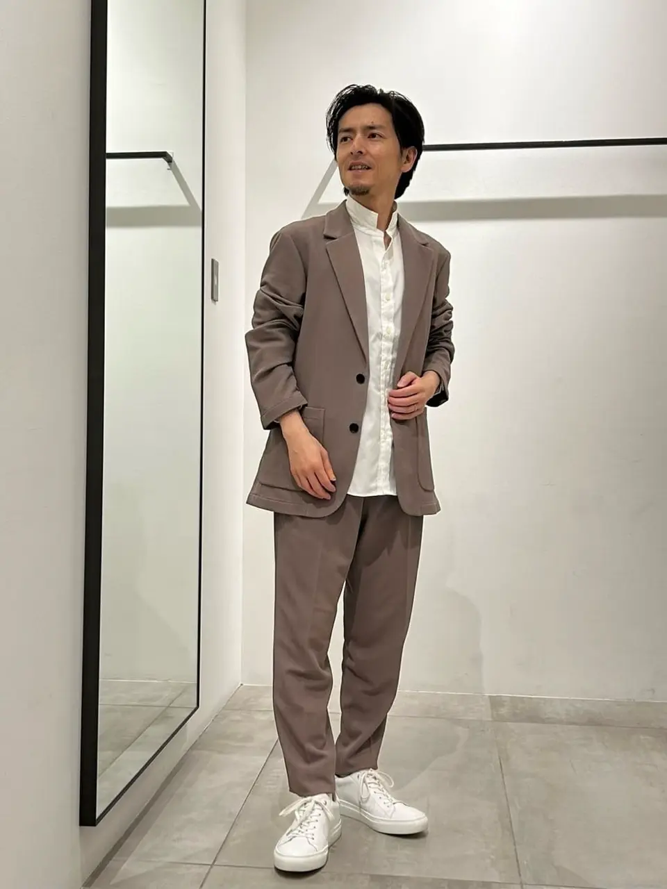 JOSEPH HOMME 鈴木 コーディネート画像