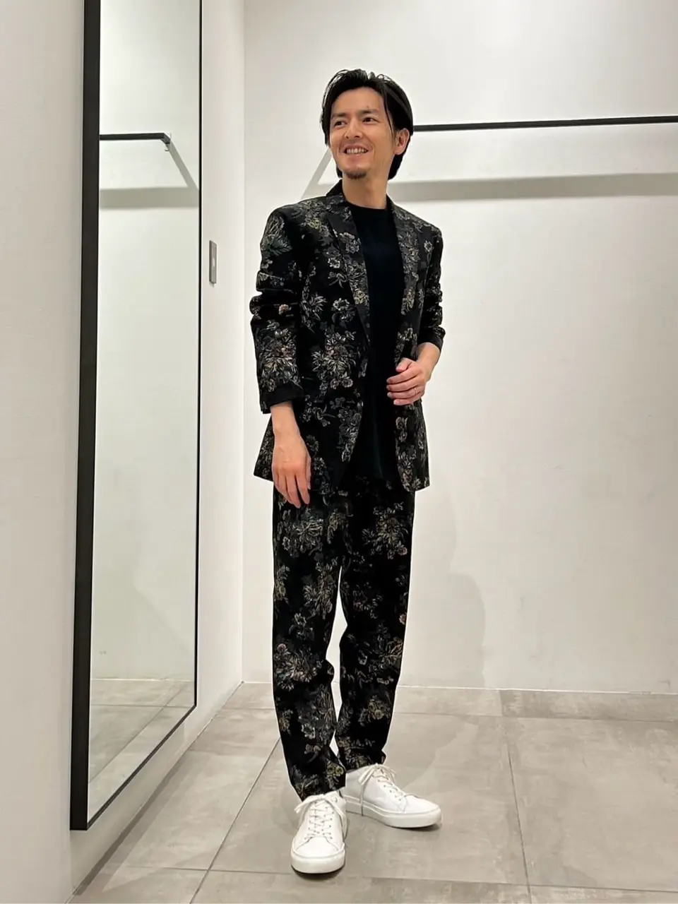 JOSEPH HOMME 鈴木 コーディネート画像