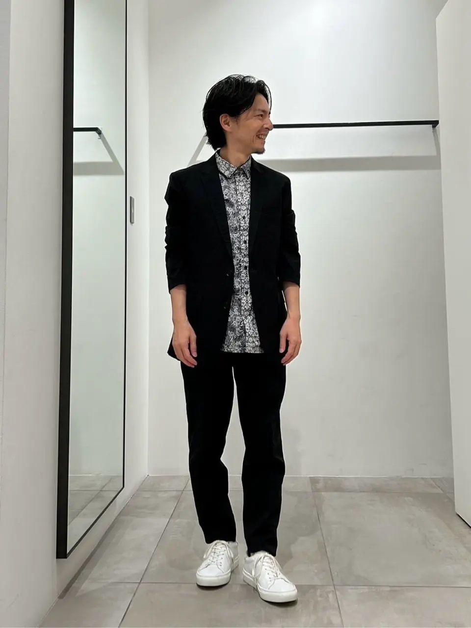 JOSEPH HOMME 鈴木 コーディネート画像