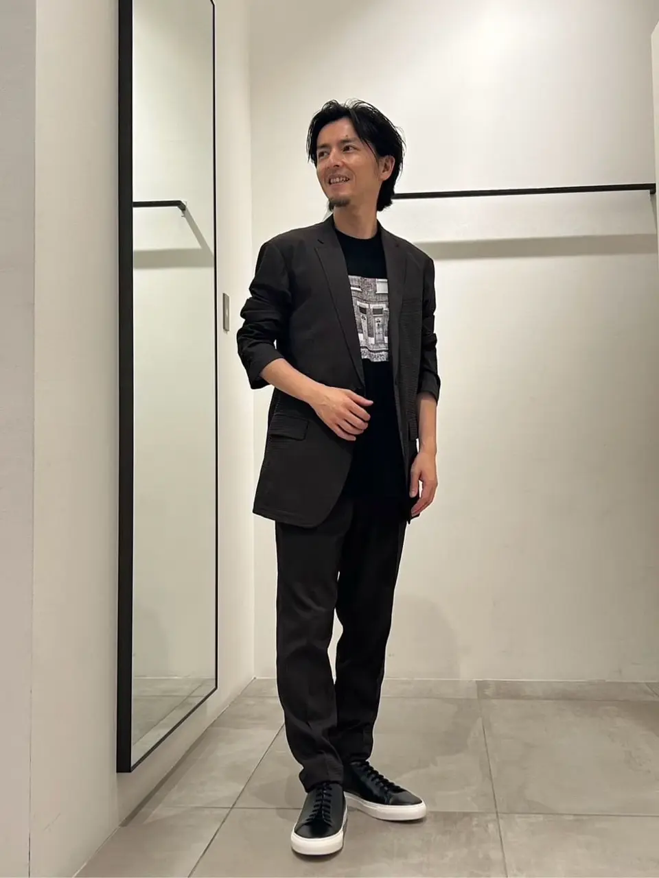 JOSEPH HOMME 鈴木 コーディネート画像