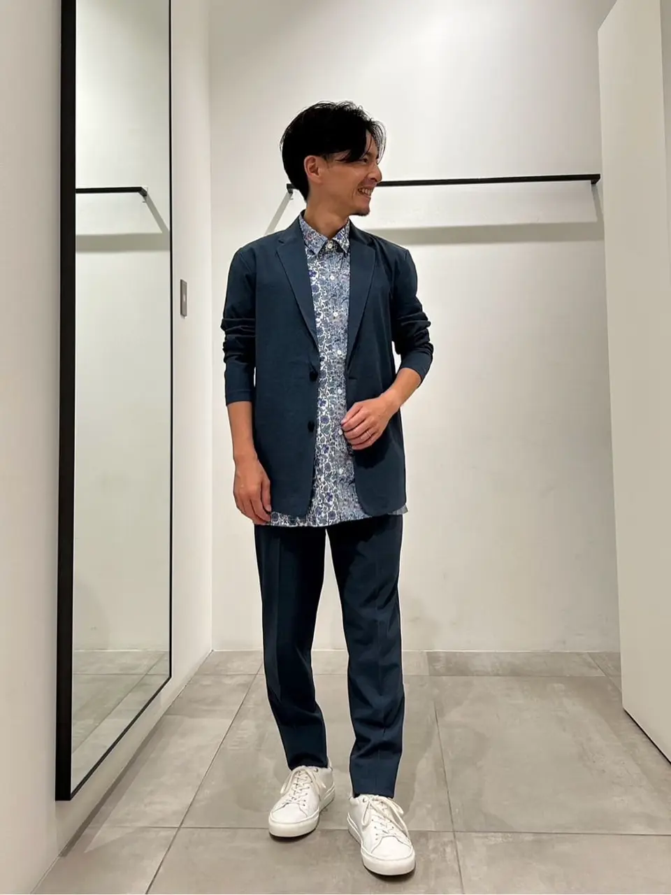 JOSEPH HOMME 鈴木 コーディネート画像