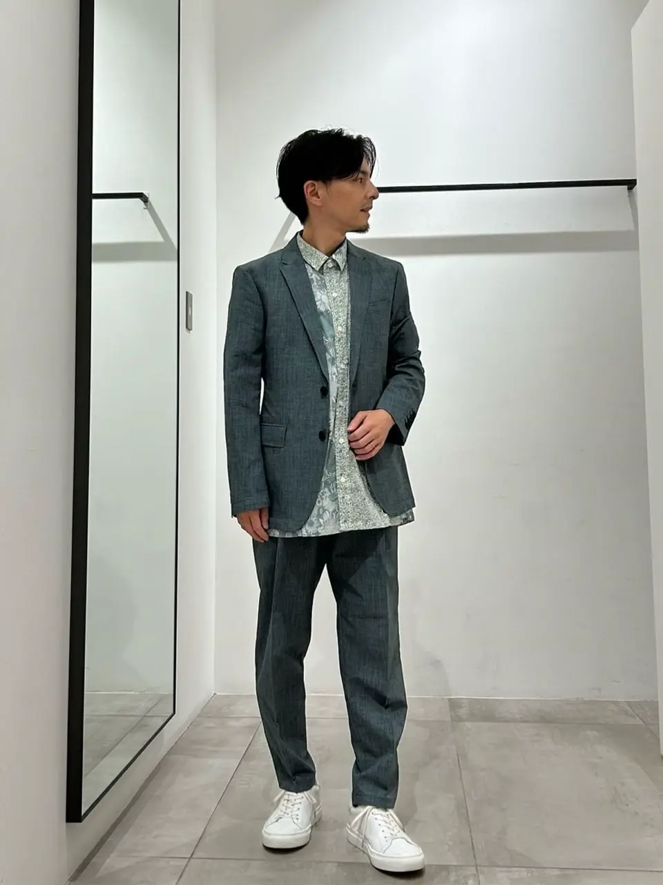 JOSEPH HOMME 鈴木 コーディネート画像