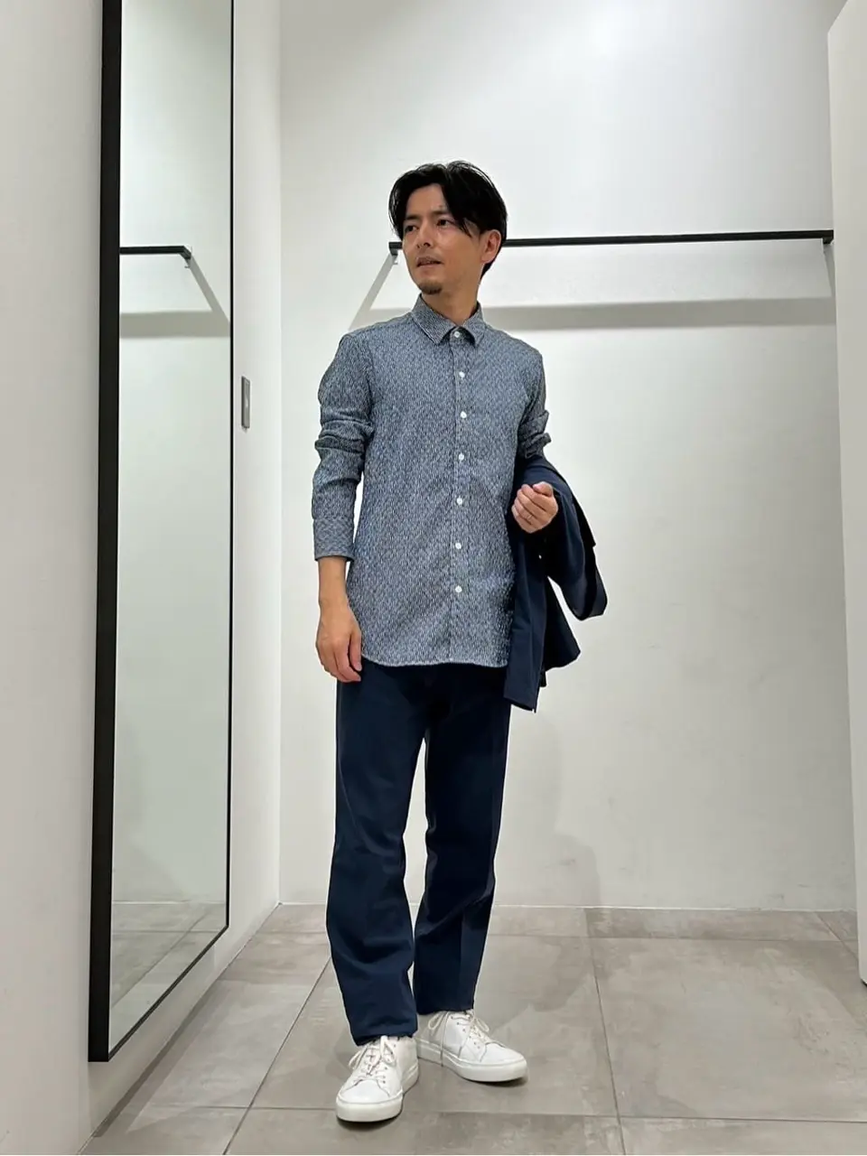 JOSEPH HOMME 鈴木 コーディネート画像