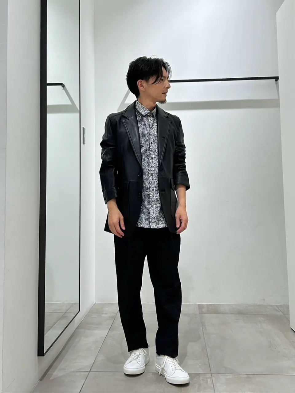 JOSEPH HOMME 鈴木 コーディネート画像