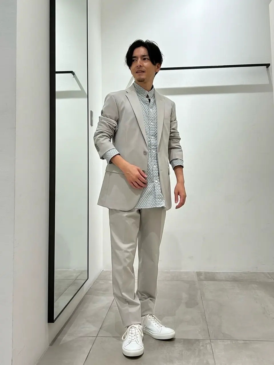 JOSEPH HOMME 鈴木 コーディネート画像