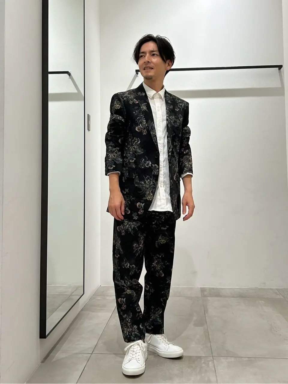 JOSEPH HOMME 鈴木 コーディネート画像