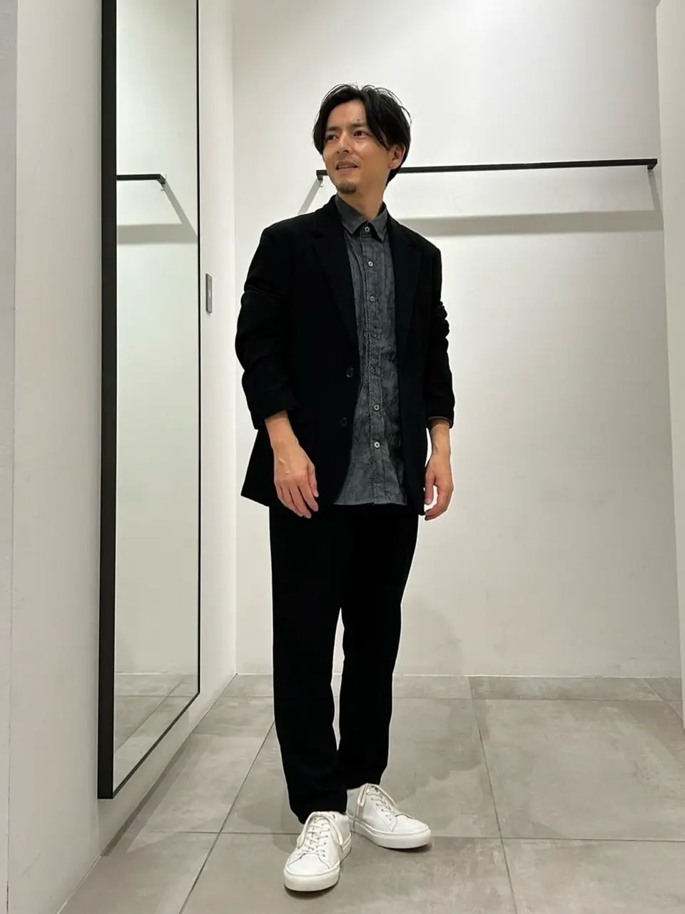 JOSEPH HOMME 鈴木 コーディネート画像