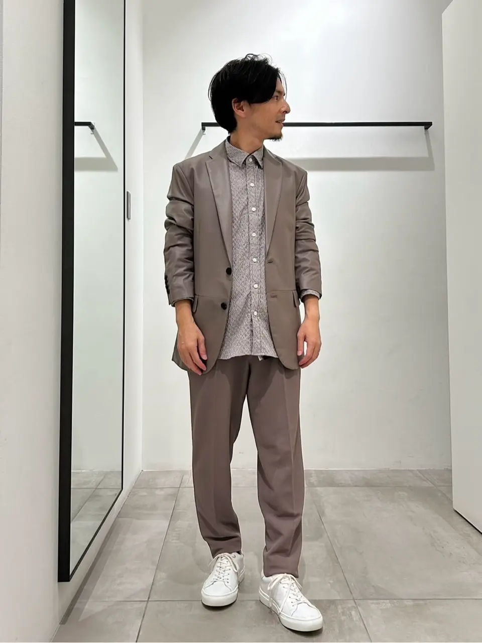 JOSEPH HOMME 鈴木 コーディネート画像