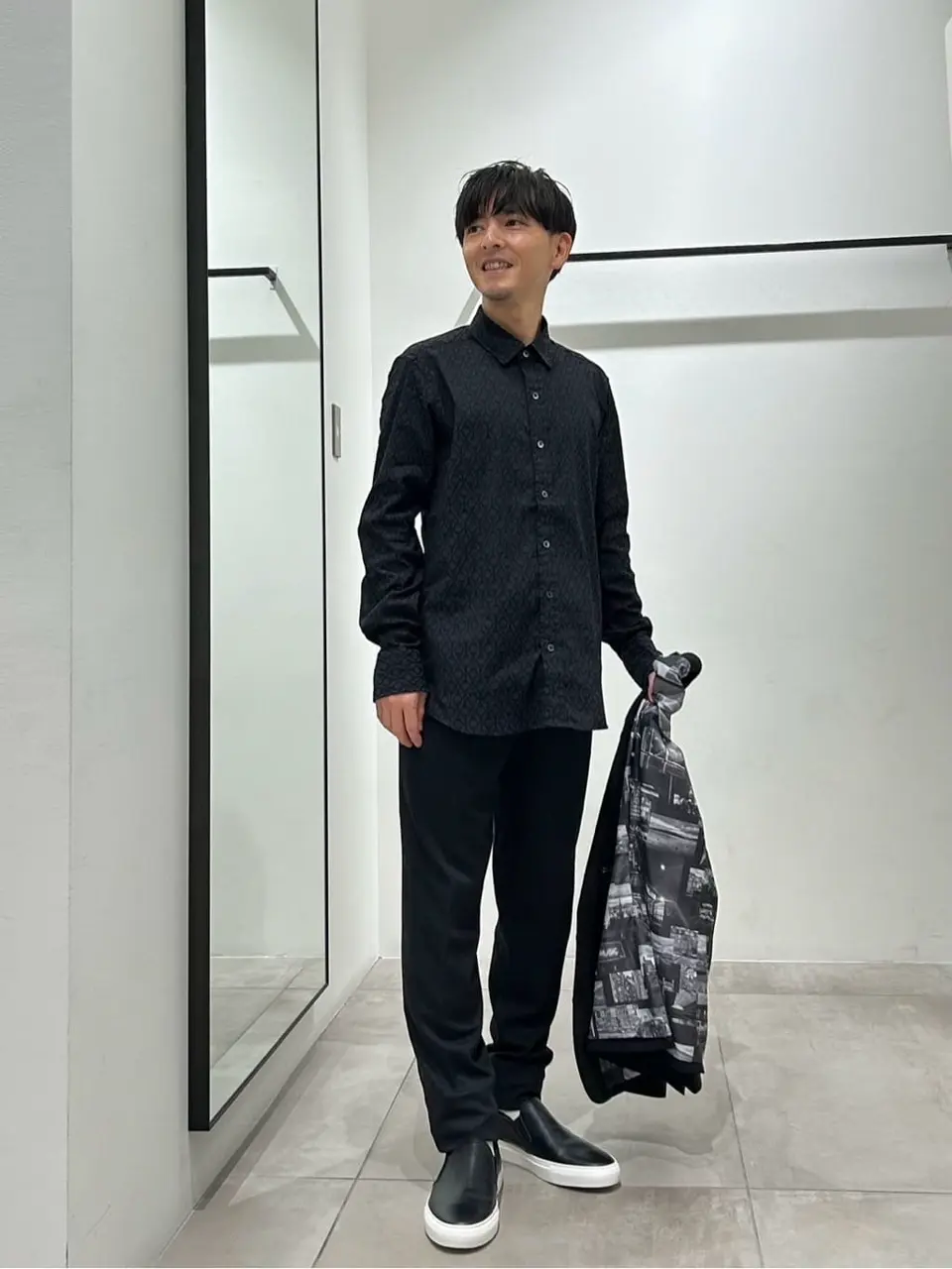 JOSEPH HOMME 鈴木 コーディネート画像