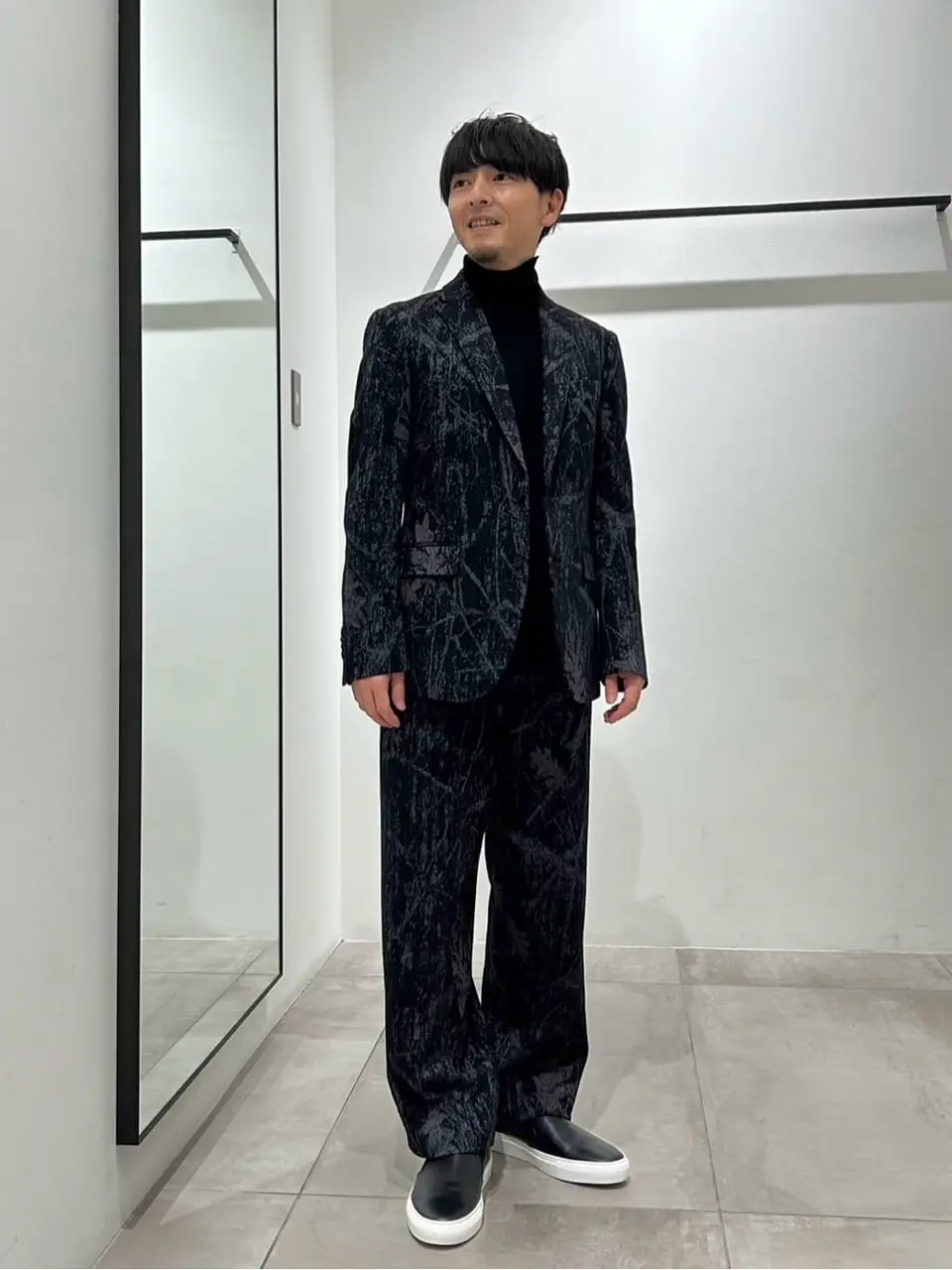 JOSEPH HOMME 鈴木 コーディネート画像