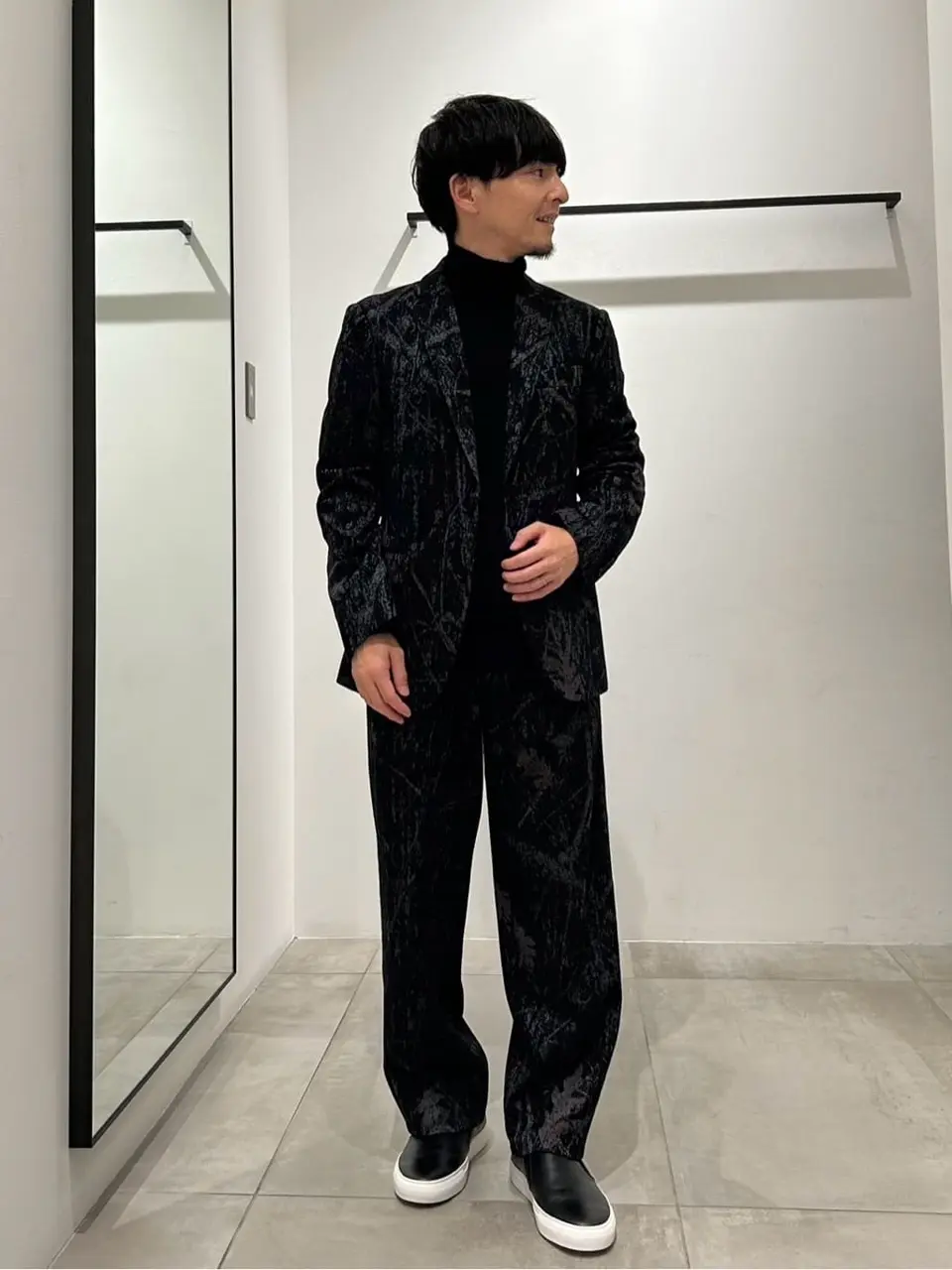 JOSEPH HOMME 鈴木 コーディネート画像