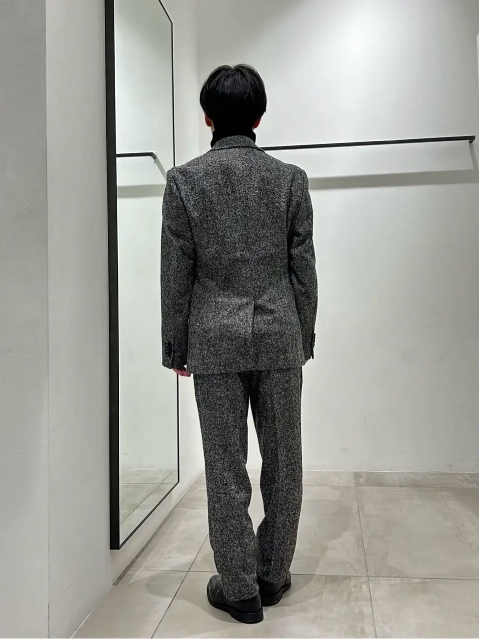 JOSEPH HOMME 鈴木 コーディネート画像