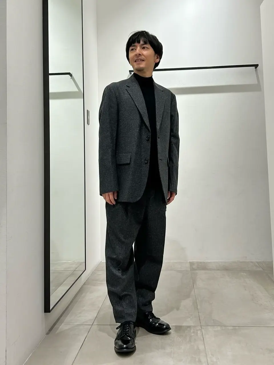 JOSEPH HOMME 鈴木 コーディネート画像