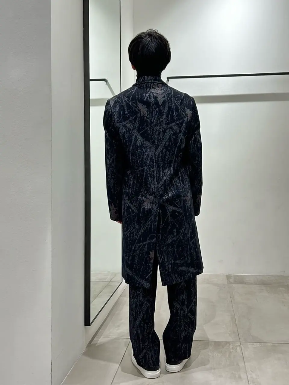 JOSEPH HOMME 鈴木 コーディネート画像