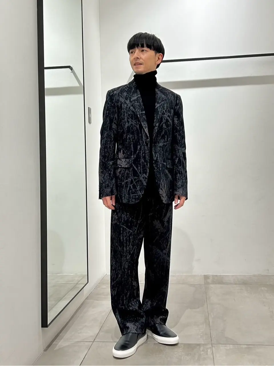 JOSEPH HOMME 鈴木 コーディネート画像