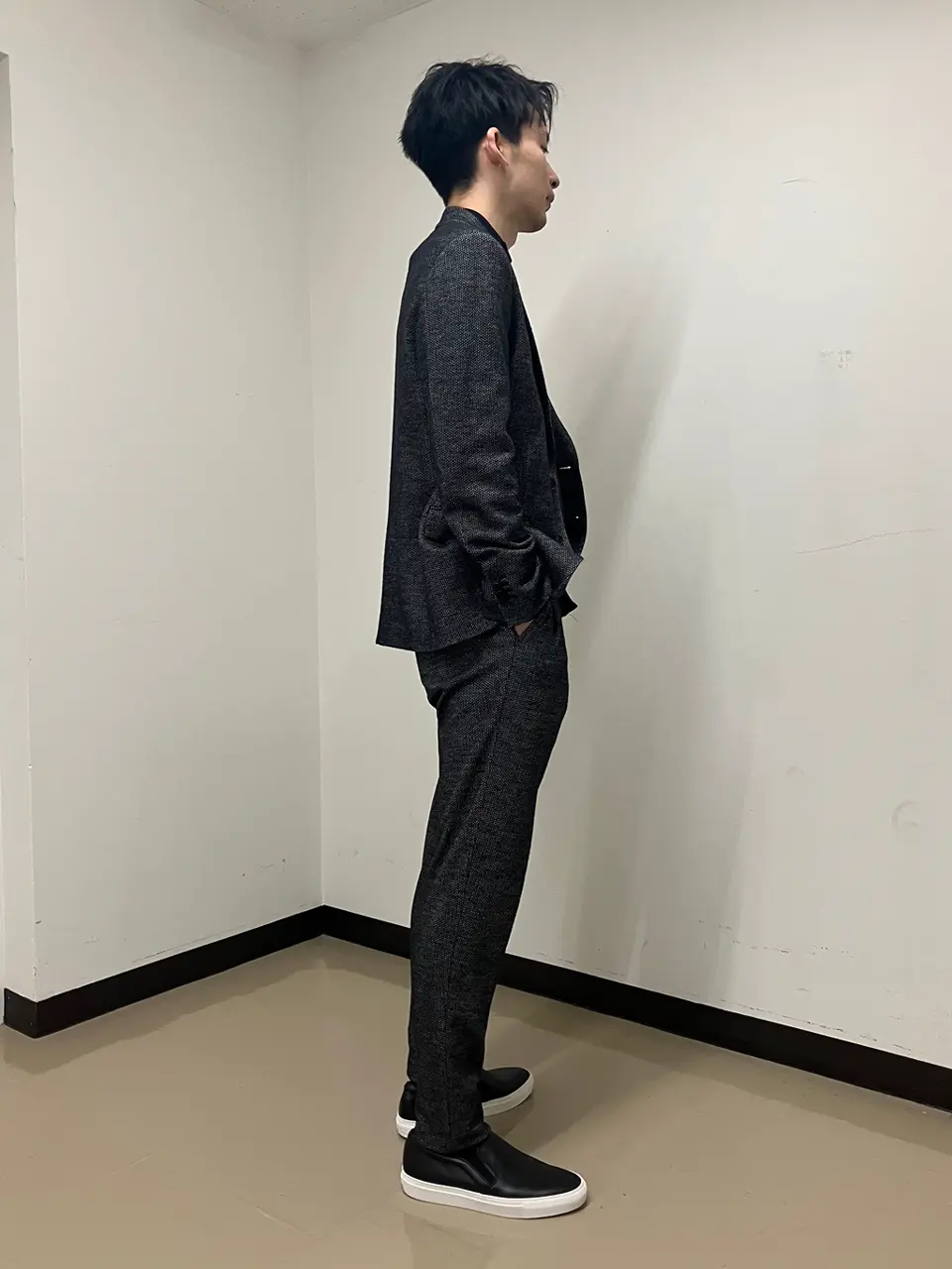 JOSEPH HOMME 鈴木 コーディネート画像