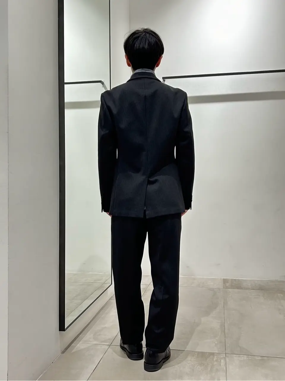 JOSEPH HOMME 鈴木 コーディネート画像